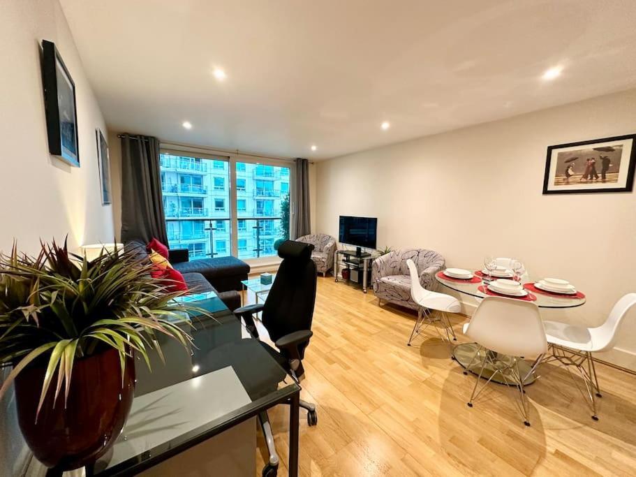 Stunning 2 Bed Thames River View - Central London Eksteriør billede