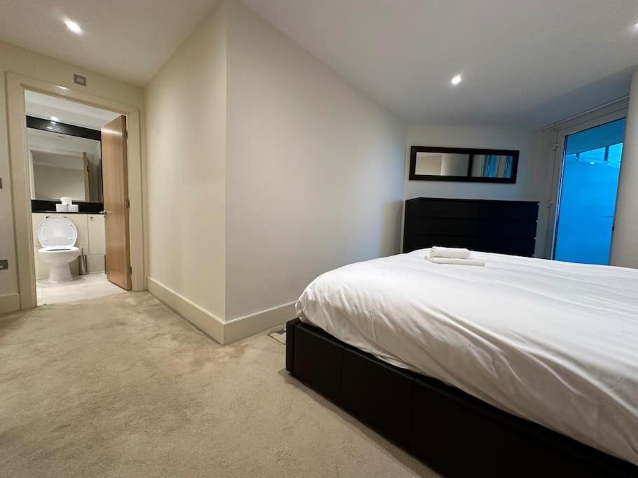 Stunning 2 Bed Thames River View - Central London Eksteriør billede
