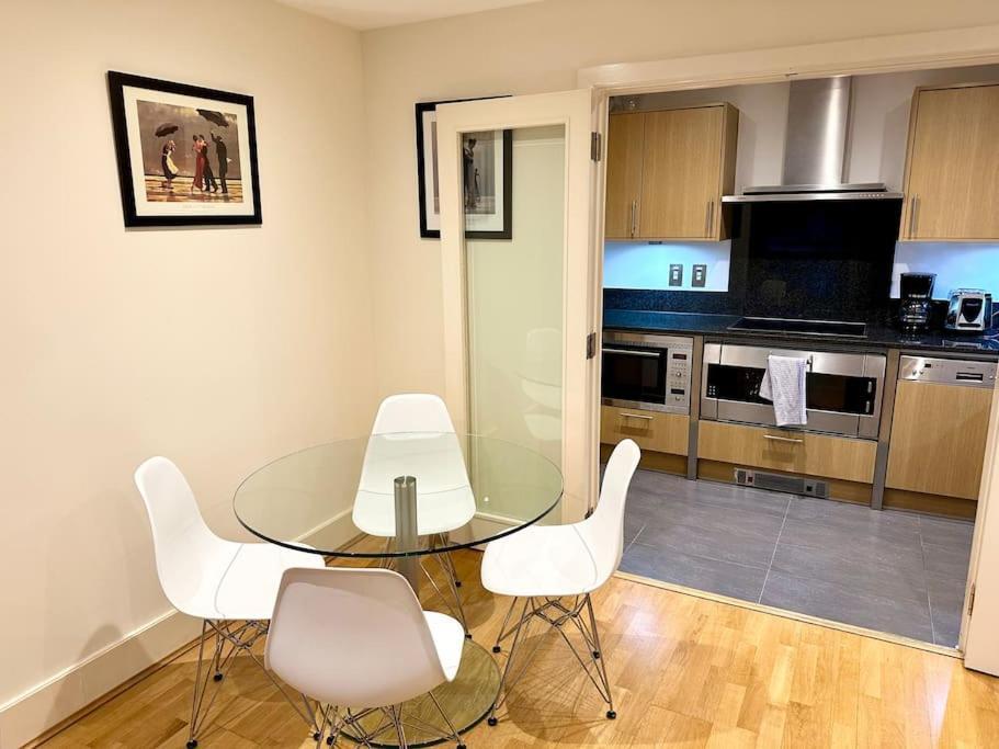Stunning 2 Bed Thames River View - Central London Eksteriør billede